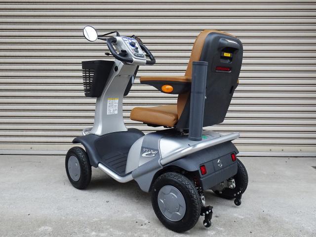 セニアカー、シニアカー、 トヨタ エブリデイ フロントタイヤ新品 配達